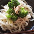 とももん1028's cooksnap of when they made キユーピー具のソースで簡単サラダうどん.