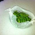 あーにゅ's cooksnap of when they made レンジで簡単☆クッキングシートで枝豆♪.