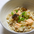 ごまきち's cooksnap of when they made 鮭ときのこの炊き込みご飯.