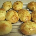 IloveReo's cooksnap of when they made 手捏ねDE色々使える♪定番のパン生地★.