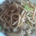 りゅう☆えみ's cooksnap of when they made きのこたっぷりバター醤油やきそば（蕎麦）.