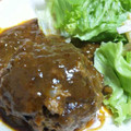 ちーやん♪♪♪'s cooksnap of when they made 簡単♪ばあばの煮込みハンバーグ☆.