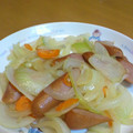 ひなっちママ's cooksnap of when they made たまねぎとウインナー炒め.