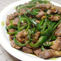 やまうさ's cooksnap of when they made 砂ずりとピーマンのピリ辛中華炒め.