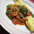 羽尼うに's cooksnap of when they made きのことナスのトマトソースのオムレツ.