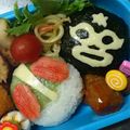 きぃmama☆★'s cooksnap of when they made キャラ弁★ｼｮｯｶｰ＆仮面ﾗｲﾀﾞｰ１号.