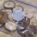 mutsu＊'s cooksnap of when they made 生椎茸も冷凍保存できます♪.