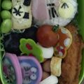 りょうたのママ's cooksnap of when they made キャラ弁☆子供に人気　ドラえもんおにぎり.