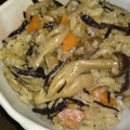きらきらまいこ's cooksnap of when they made ひじきときのこの炊き込み御飯.