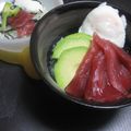 ぴぃ ちゃん's cooksnap of when they made まぐろと温玉のすし丼.