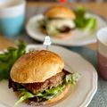 碧家の食卓's cooksnap of when they made 手捏ねで簡単＊ふんわりハンバーガーバンズ.
