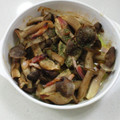 あっこ姉's cooksnap of when they made 大粒しめじのセゴビア風.