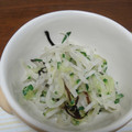 そめはる's cooksnap of when they made お弁当に✿大根と胡瓜の塩昆布和え.