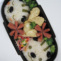 hirotofumi's cooksnap of when they made 簡単りすさんおにぎり♪キャラ弁☆幼稚園弁.