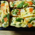 3姉妹ちゃんママ's cooksnap of when they made お弁当に☆ピーマンとかまぼこの卵焼き.