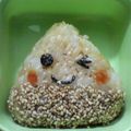 yu〜kki's cooksnap of when they made キャラ弁＊簡単♪仲良し栗ちゃんおにぎり♡.
