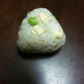 りかねこ's cooksnap of when they made ベーコンとグリーンピースのチーズおにぎり.