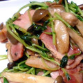 ミカボン８８８'s cooksnap of when they made 豆苗（とうみょう）とベーコンの炒め物.