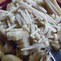 ユーロン's cooksnap of when they made お弁当に！めんつゆde えのきたけ炒め煮.