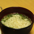 kikikko's cooksnap of when they made ✿玉ねぎと揚げ玉のお味噌汁✿.