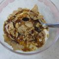 しおりんりく's cooksnap of when they made 朝食に！コーンフレーク○ヨーグルトがけ.