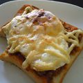 torone's cooksnap of when they made 食パンの耳！ピザ風トースト！.