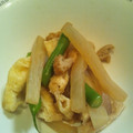 ウタマ's cooksnap of when they made 大根とさやいんげんの天かす煮*.