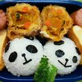 ハローこんにちは's cooksnap of when they made コロコロ～❀パンダおにぎり♬.