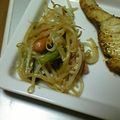 ☆しょーこ☆'s cooksnap of when they made 簡単もやしの塩麹炒め.