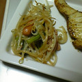 ☆しょーこ☆'s cooksnap of when they made 簡単もやしの塩麹炒め.