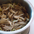 Fire-King's cooksnap of when they made 舞茸きのこそば.