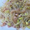 まーこ1210's cooksnap of when they made もやしの塩辛炒め.