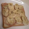 龍青空ママ's cooksnap of when they made 生ハムバナナ♪チーズトースト.
