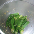 ノコチョン's cooksnap of when they made 超簡単でウマウマ☆おくらの胡麻和え.
