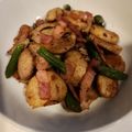 クックECV9QY☆'s cooksnap of when they made 里芋とベーコンのにんにく醤油バター焼き.