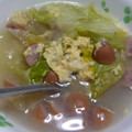 羊めぇめぇ's cooksnap of when they made レタスと魚肉ソーセージの卵スープ.