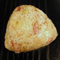 トクライ's cooksnap of when they made カリカリベーコンとブラぺチーズのおにぎり.