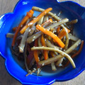 トムLOVE16's cooksnap of when they made 定番☆きんぴらごぼう.