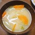 あきもみじ's cooksnap of when they made ＊じゃがいもと玉ねぎの味噌汁＊.