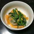 りょうちゃん００７'s cooksnap of when they made 春菊と柿のゴマ酢和え.