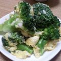 tokyomaki's cooksnap of when they made ブロッコリーさん卵さんバターさん☆｡+..