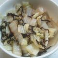 _かえる_'s cooksnap of when they made 白菜の塩昆布和え.