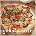 gakoちゃん's cooksnap of when they made なす　トマ　ソーセージ　ピッツァ♪.