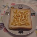 hiyoryuu's cooksnap of when they made 簡単朝ご飯！コーンマヨネーズトースト.