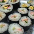 mmameco's cooksnap of when they made かにかまきゅうりでかわいい海苔巻き✿.
