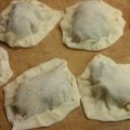 naka2shi's cooksnap of when they made 牡蠣・味噌・チーズの簡単♡餃子風包み焼き.