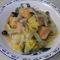ダ〜ごはん's cooksnap of when they made 超簡単★白菜と鮭の蒸し煮.