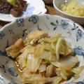 ひろみつばち's cooksnap of when they made 白菜と油揚げのくたくた煮.