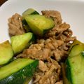 ﾏﾅﾐｸﾛ's cooksnap of when they made 焼肉生だれで豚肉ときゅうりのスタミナ炒め.