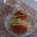 ムーちゃん☆★'s cooksnap of when they made 簡単☆ロールパンのハム＆チーズのサンド.